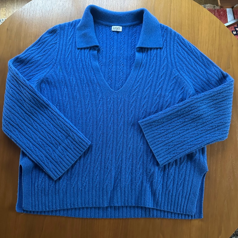 Leset James v neck Sweater